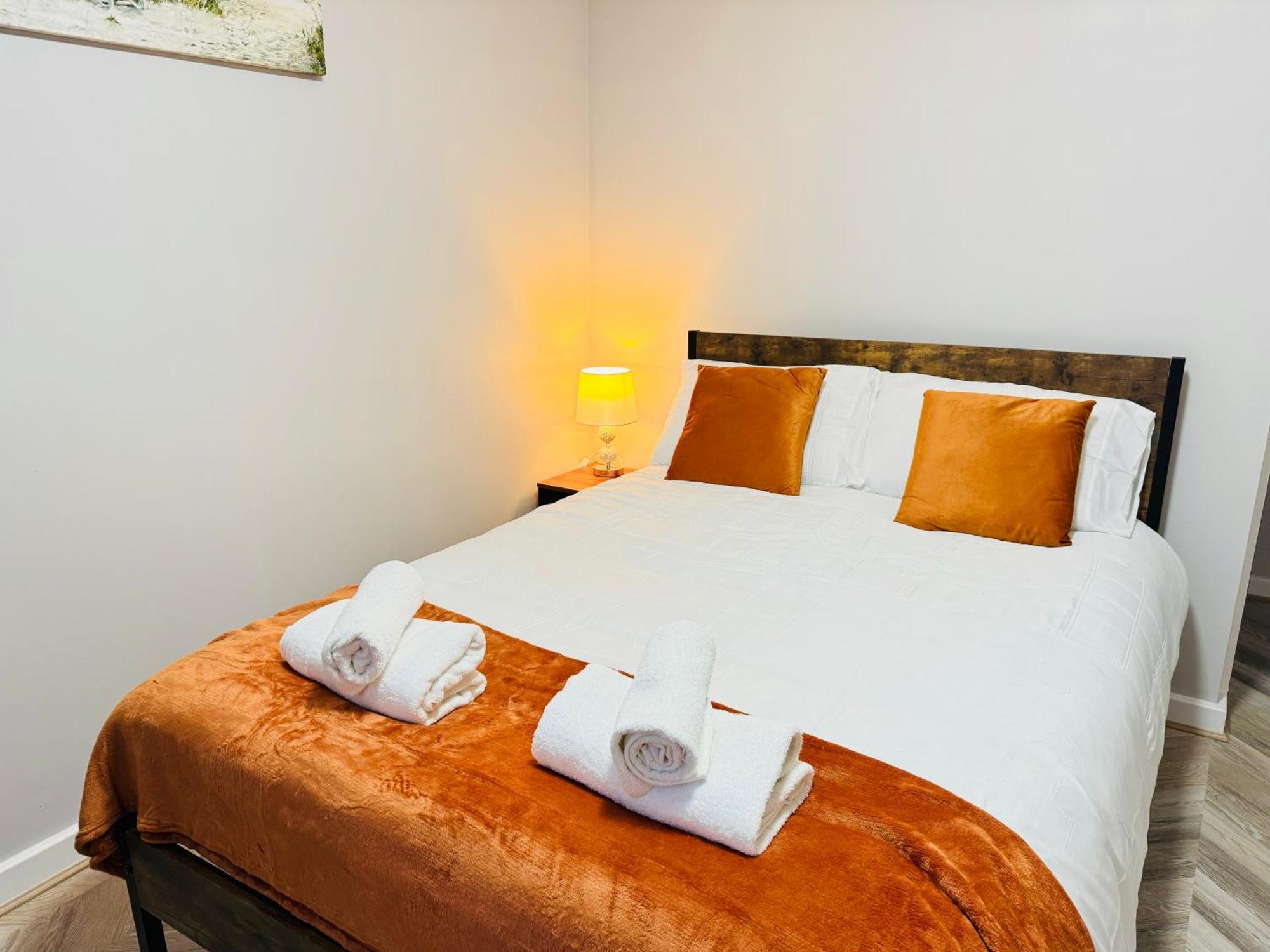 Homestay Ashton-u-lyne Private Ensuite Near Station *